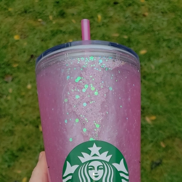 Starbucks snowglobe tumbler - Picture 5 of 5